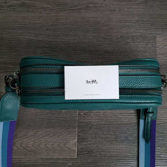 Coach Crossbody/Shoulder Bag - Picture 2 of 7